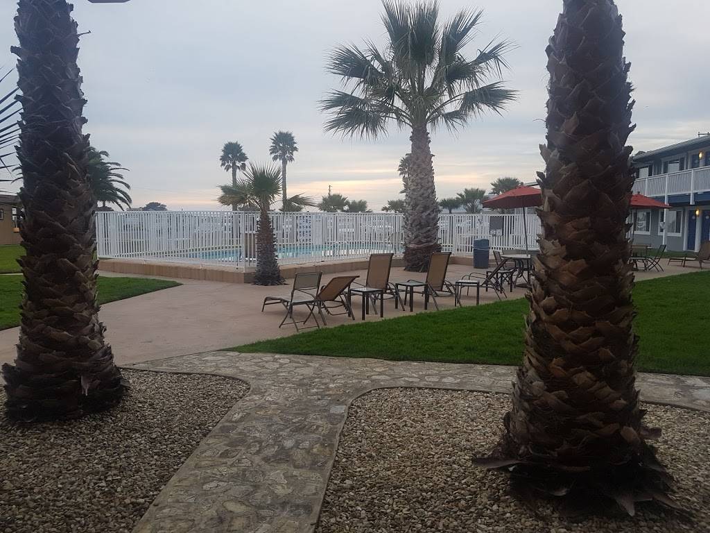 San Simeon Beach Bar & Grill | restaurant | 9520 Castillo Dr, San Simeon, CA 93452, USA | 8059274604 OR +1 805-927-4604