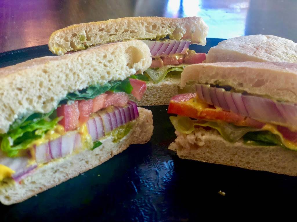 Soup Goddess | restaurant | 4001 W Riverside Dr, Burbank, CA 91505, USA | 7472418344 OR +1 747-241-8344