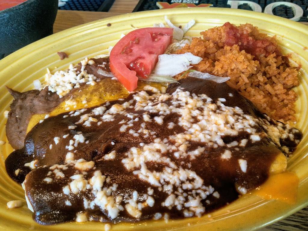 Pepes Mexican Restaurant | restaurant | 760 N Green Bay Rd, Waukegan, IL 60085, USA | 8472447887 OR +1 847-244-7887