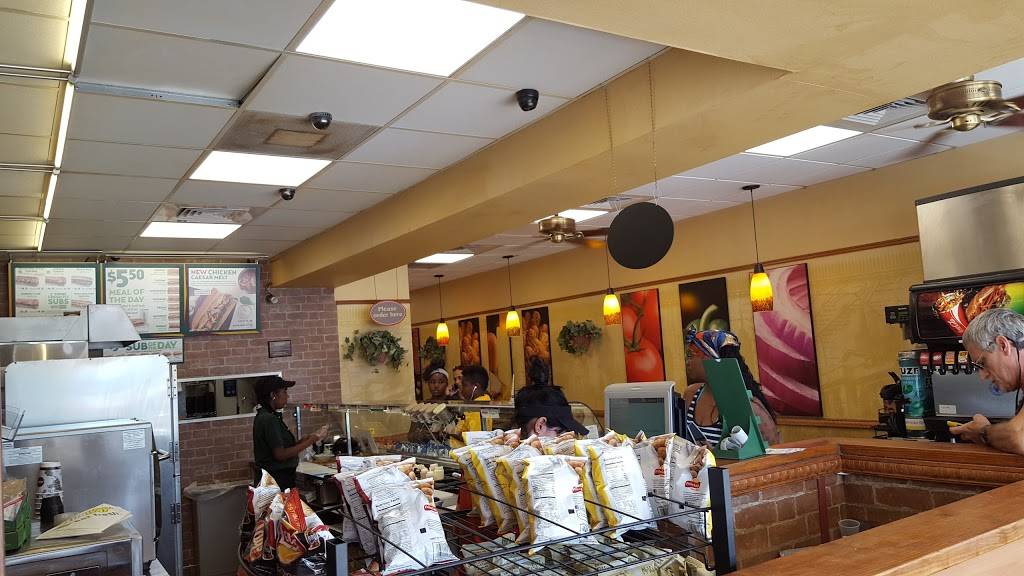 Subway | restaurant | 4897 NW 183rd St, Carol City, FL 33055, USA | 3056248225 OR +1 305-624-8225