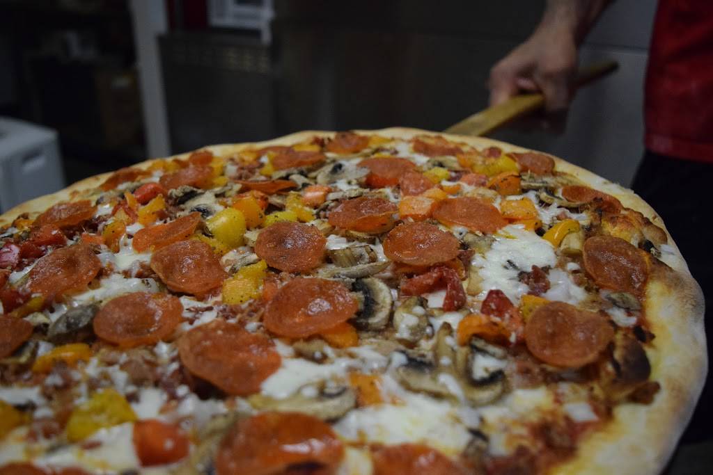 The Crust Pizzeria And Restaurant | restaurant | 3043 W Emaus Ave, Allentown, PA 18103, USA | 6107979797 OR +1 610-797-9797