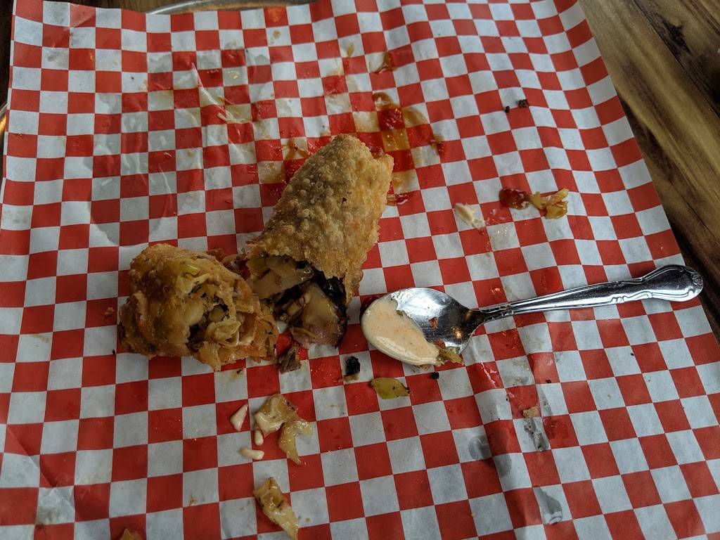 Smokeys On The Boulevard BBQ | restaurant | 8669 W 135th St, Overland Park, KS 66223, USA | 9138977427 OR +1 913-897-7427