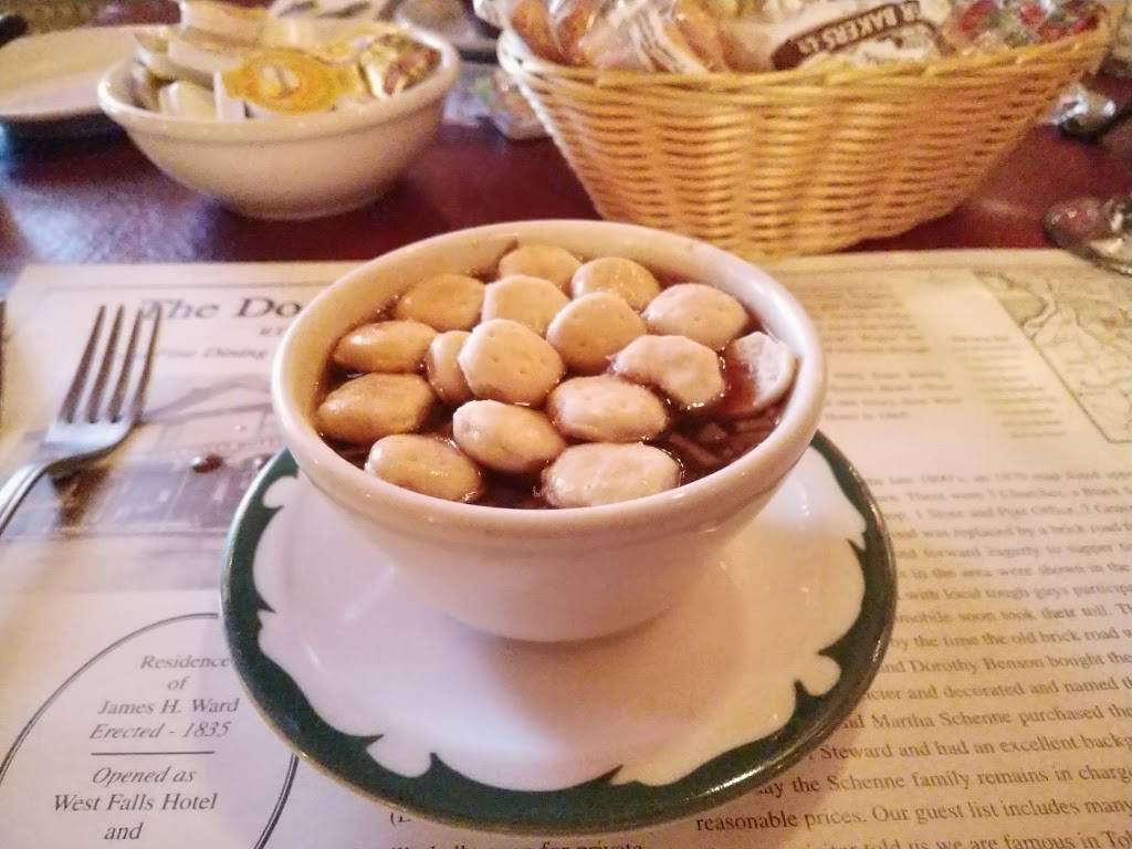 The Dog Bar | restaurant | 1913 Davis Rd, West Falls, NY 14170, USA | 7166525550 OR +1 716-652-5550