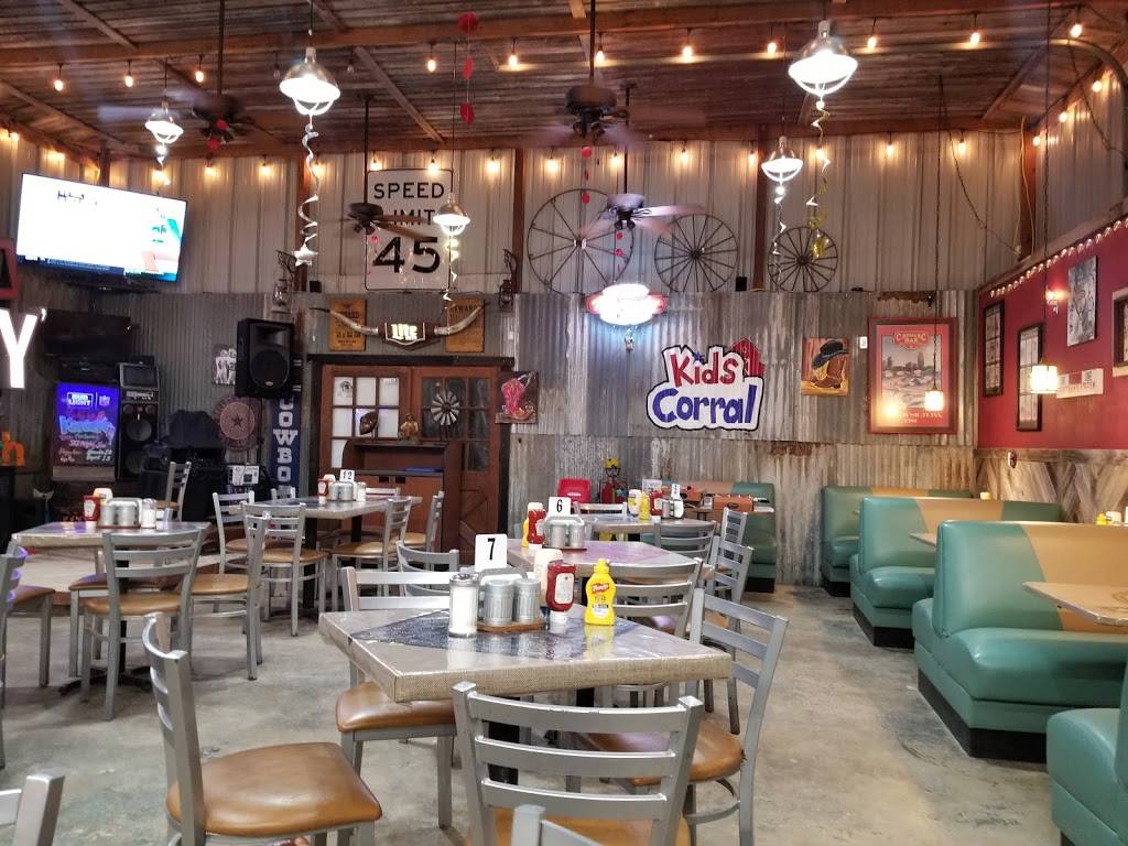 Bobs Burger Barn | restaurant | 4951 FM1283, Pipe Creek, TX 78063, USA | 8305354945 OR +1 830-535-4945