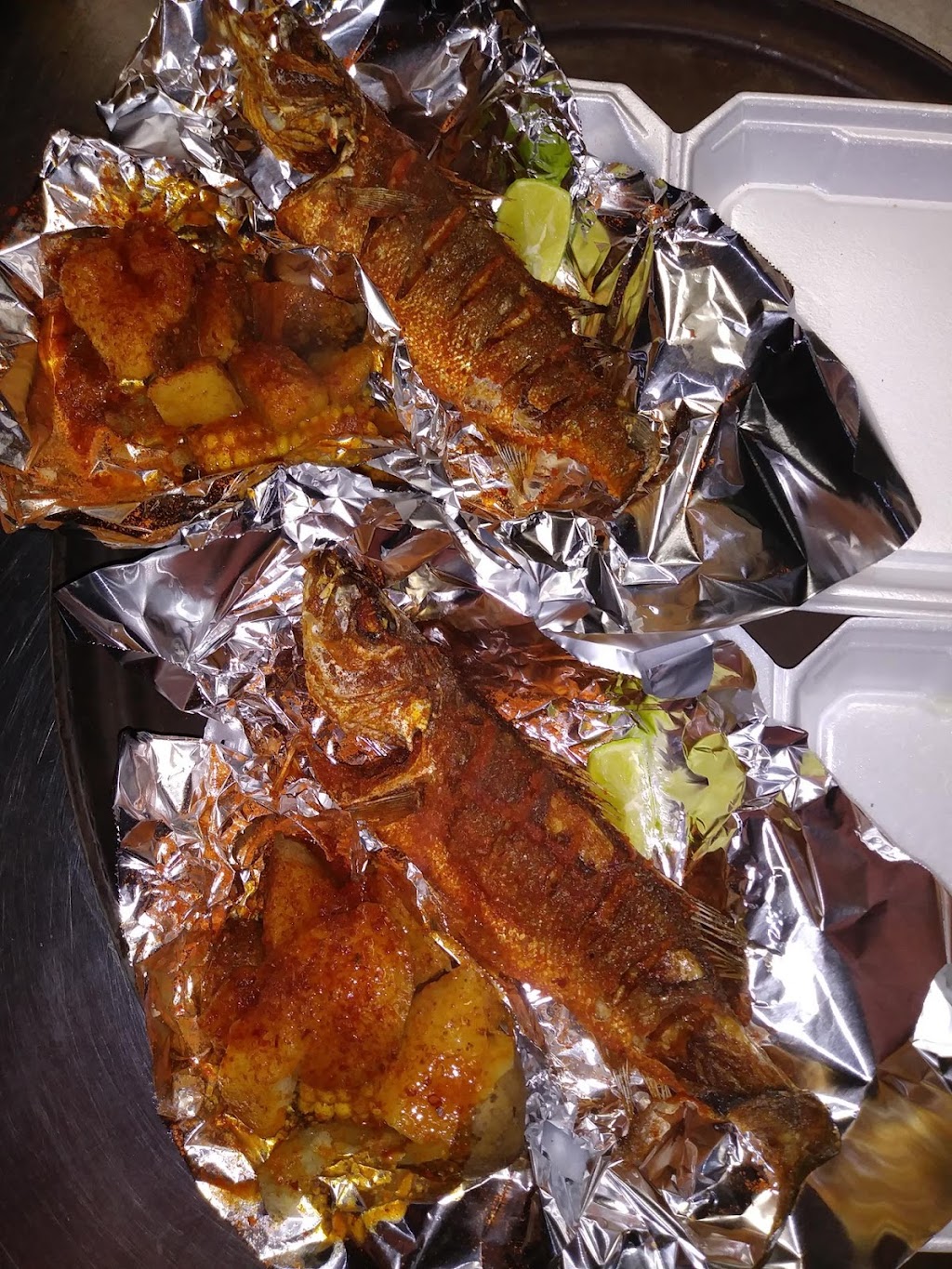 New York Seafood Market & Restaurant | restaurant | 2801 34th St S, St. Petersburg, FL 33711, USA | 7278676666 OR +1 727-867-6666