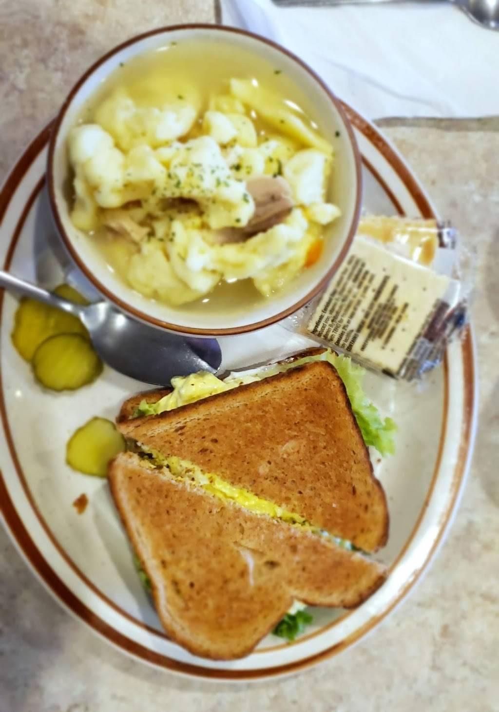 Randys Family Restaurant | restaurant | 1132 W MacArthur Ave, Eau Claire, WI 54701, USA | 7158398449 OR +1 715-839-8449