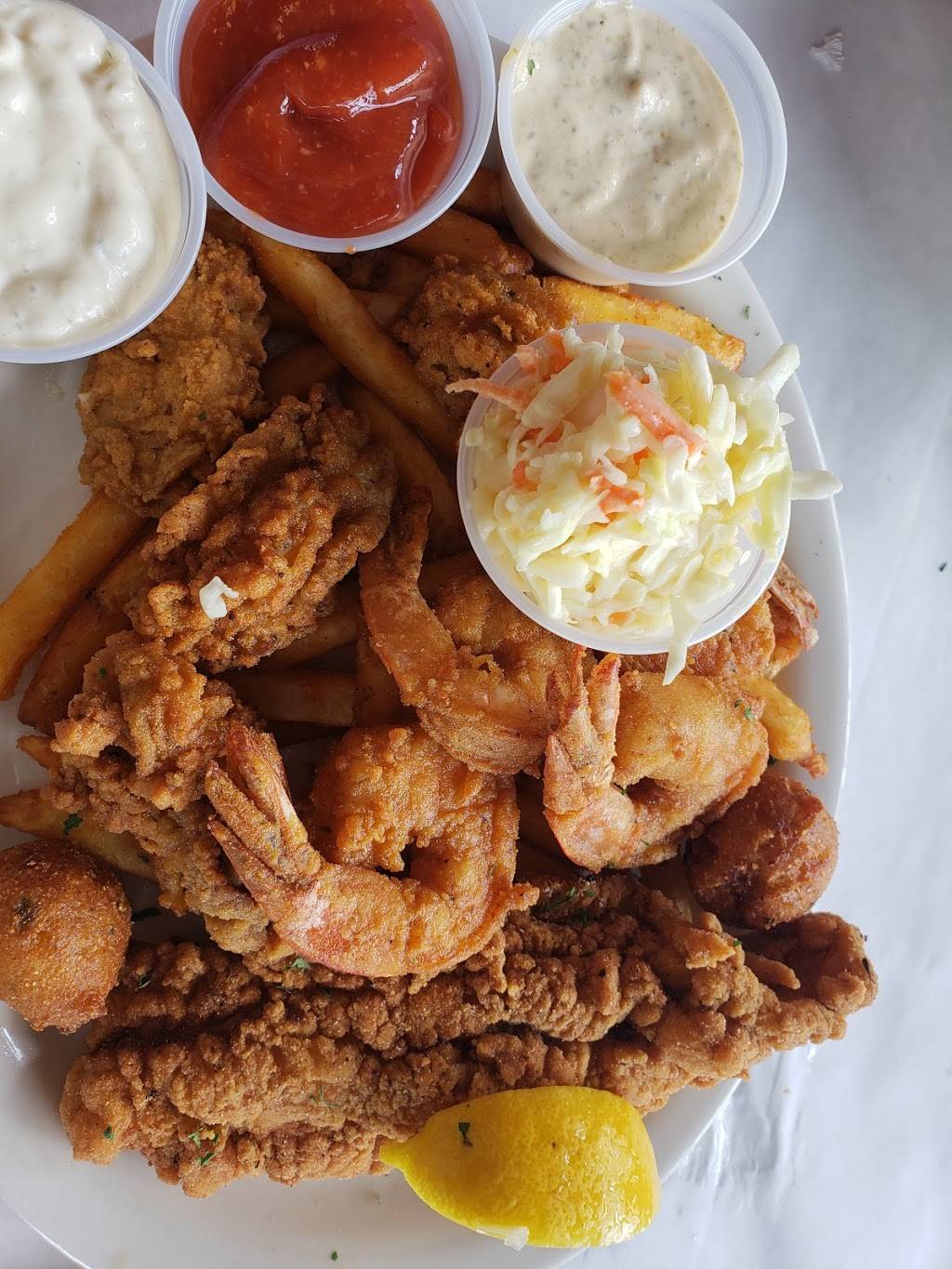 Pearls Oyster House | restaurant | 299 S Main St, Memphis, TN 38103, USA | 9015229070 OR +1 901-522-9070