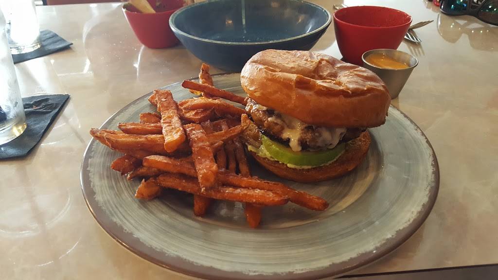 12 West | restaurant | 12 W William St, Delaware, OH 43015, USA | 7404178156 OR +1 740-417-8156