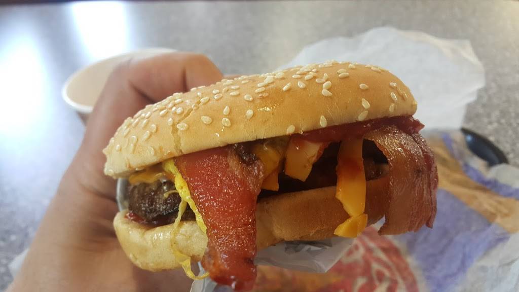 Carls Jr. Green Burrito | restaurant | 5000 El Camino Real, Los Altos, CA 94022, USA | 6509659002 OR +1 650-965-9002