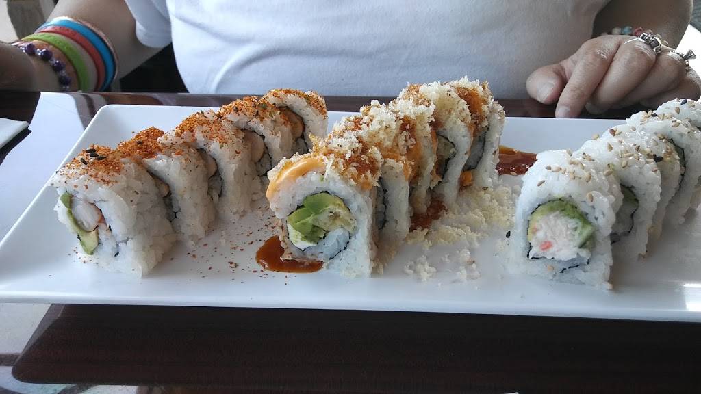 SUSHI EXPRESS | restaurant | 19903 Stone Oak Pkwy, San Antonio, TX 78258, USA | 2104990840 OR +1 210-499-0840