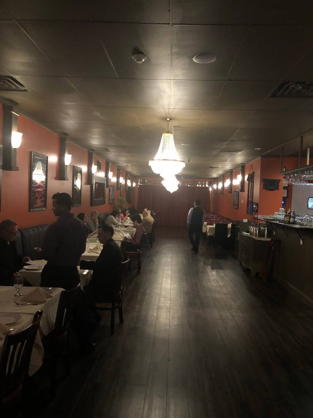 Laliguras Indian Nepali Bistro | restaurant | 2332 Wisconsin Ave NW, Washington, DC 20007, USA | 2028274904 OR +1 202-827-4904