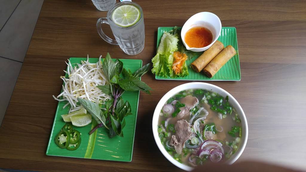 Pho X Trangs | restaurant | 21519 Tomball Pkwy suite i, Houston, TX 77070, USA | 8324223693 OR +1 832-422-3693