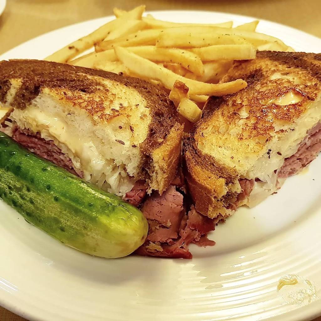 B-Line Diner | restaurant | 9801 International Dr, Orlando, FL 32819, USA | 4073454460 OR +1 407-345-4460