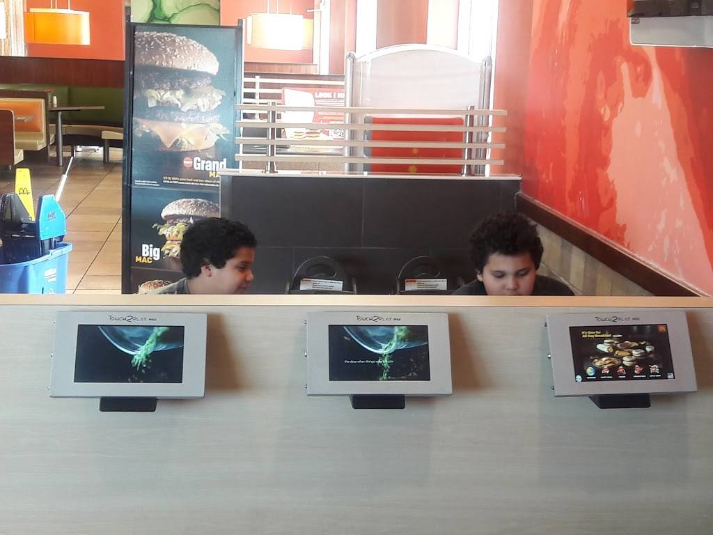 McDonalds | restaurant | 1740 Elton Rd, Jennings, LA 70546, USA | 3378249454 OR +1 337-824-9454