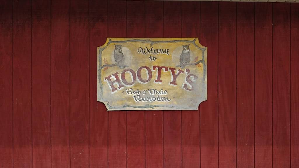 Hootys | restaurant | 14356 Madison St, West Union, IA 52175, USA | 5634225906 OR +1 563-422-5906
