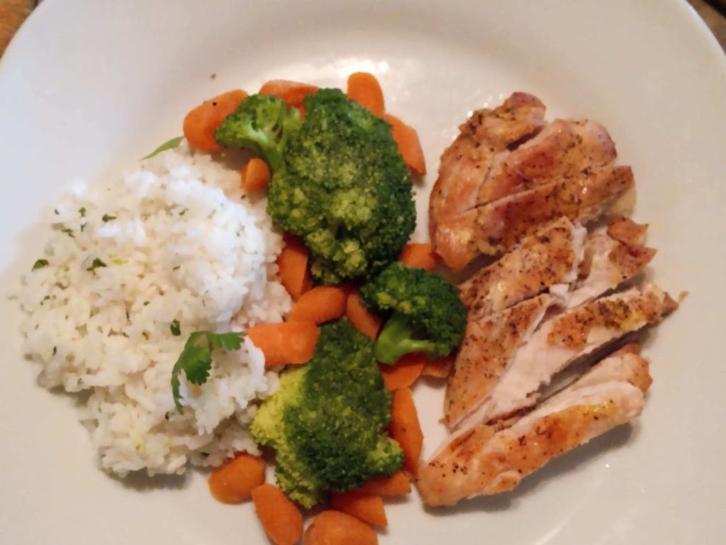 Zeuss | restaurant | 125 W District St, Tucson, AZ 85714, USA | 5203929223 OR +1 520-392-9223