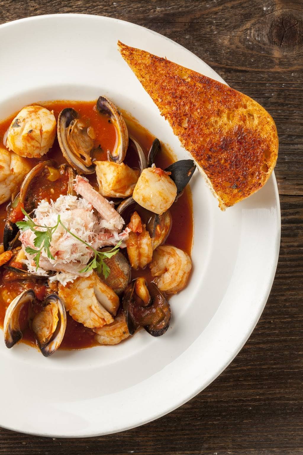 Bluewater Grill | restaurant | 1720 E Camelback Rd, Phoenix, AZ 85016, USA | 6022773474 OR +1 602-277-3474