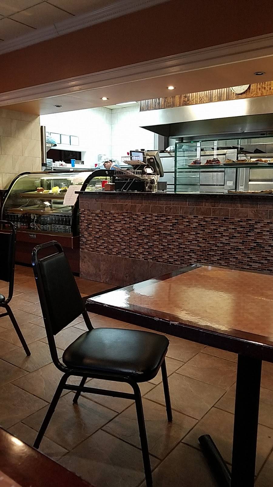 Roccos Pizza | restaurant | 1285 Old Country Rd, Riverhead, NY 11901, USA | 6317274992 OR +1 631-727-4992