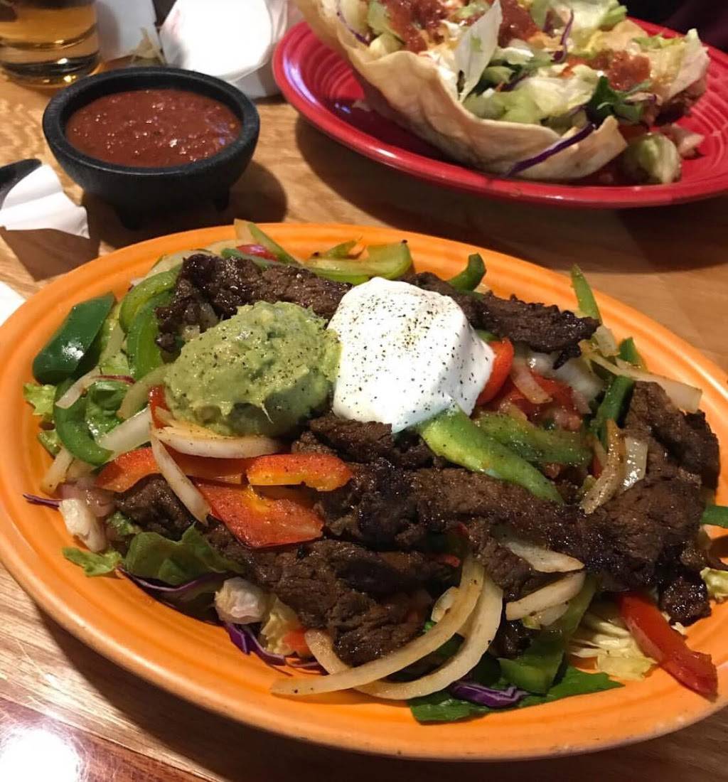 Hacienda Del Rio | restaurant | 702 Sutter St Ste M, Folsom, CA 95630, USA | 9163511800 OR +1 916-351-1800