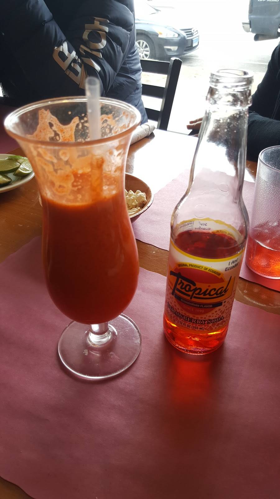 Las Americas Restaurant | restaurant | 9 Main St, Danbury, CT 06810, USA | 2037447400 OR +1 203-744-7400