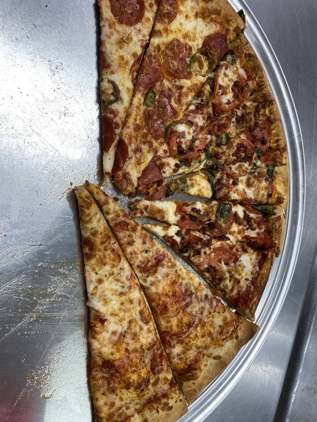 Vamos Pizza | restaurant | 565 W Oates Rd #140, Garland, TX 75043, USA | 4692067353 OR +1 469-206-7353