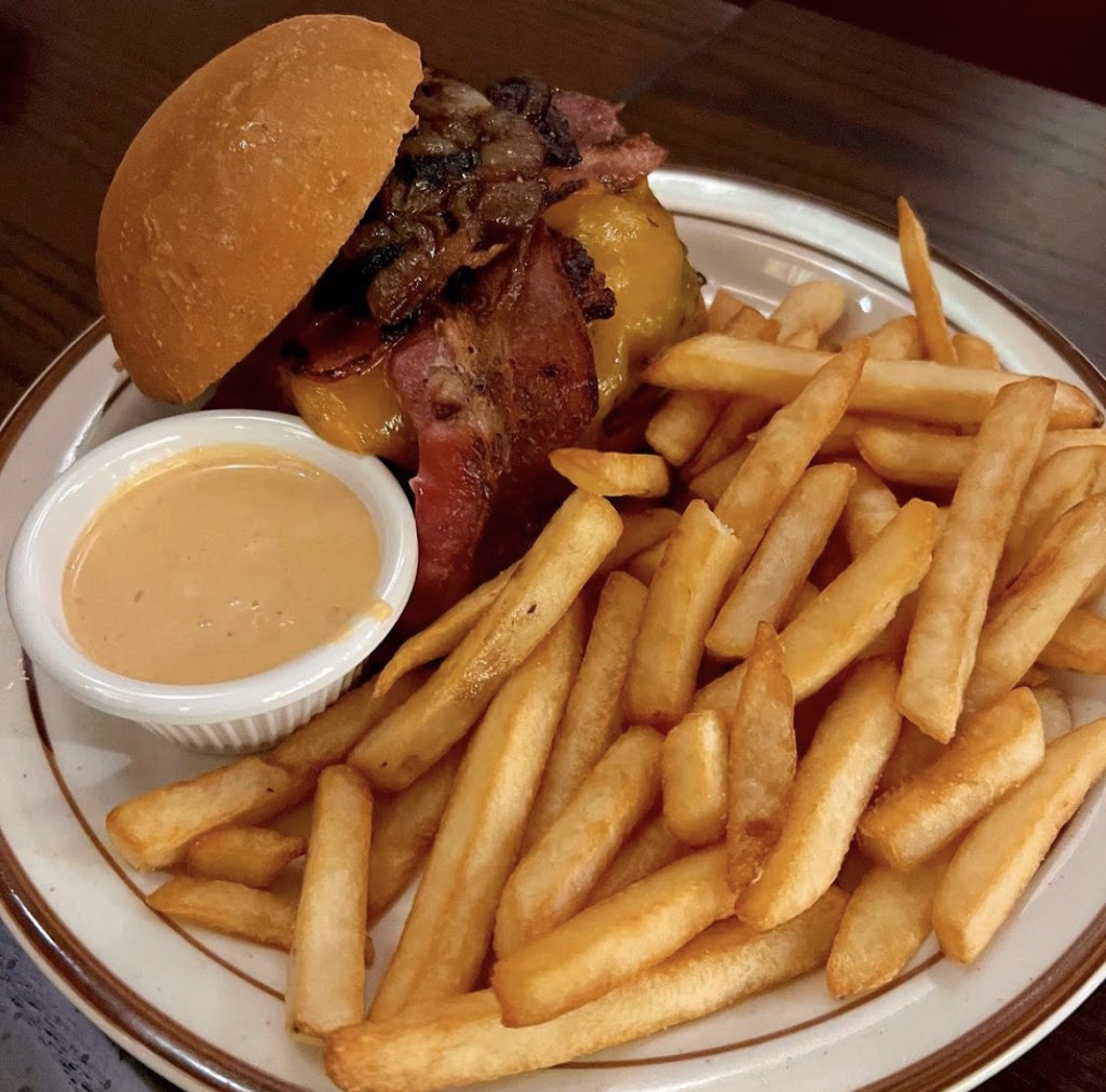 The Clonard | restaurant | 506 Grand St, Brooklyn, NY 11211, USA | 7187342825 OR +1 718-734-2825