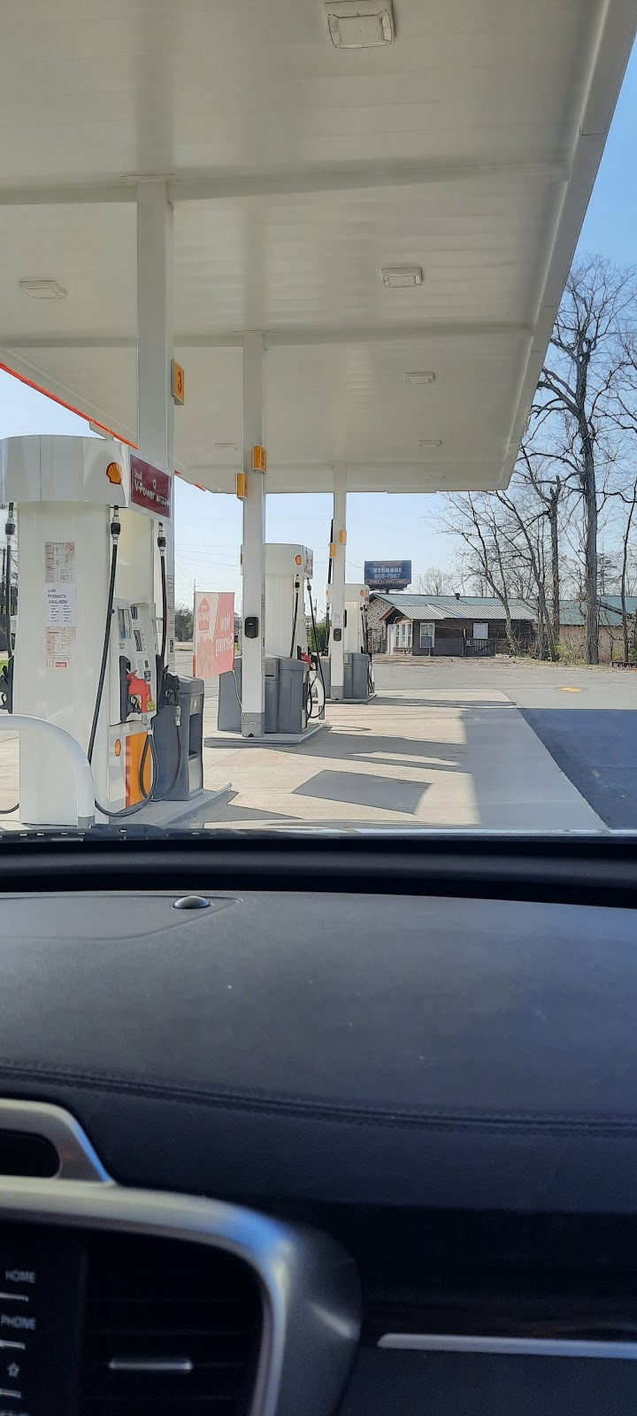 In-N-Out Market Shell | restaurant | 8332 Chapman Hwy, Knoxville, TN 37920, USA | 8654741716 OR +1 865-474-1716