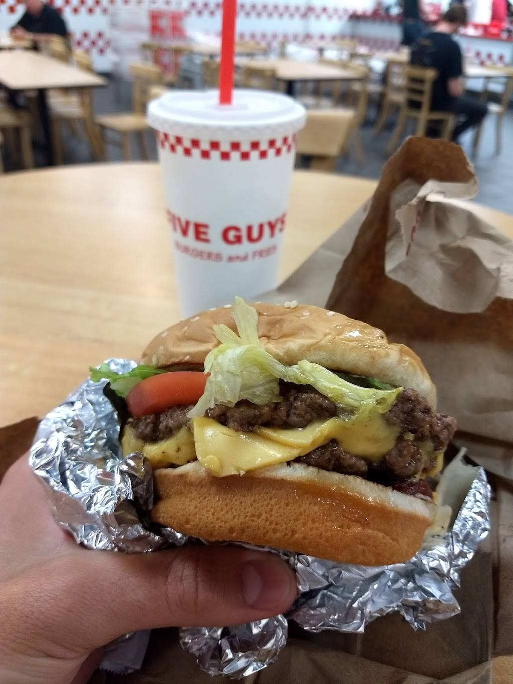 Five Guys | meal takeaway | 3939 Washington Ave Unit 600, Houston, TX 77007, USA | 7134265558 OR +1 713-426-5558