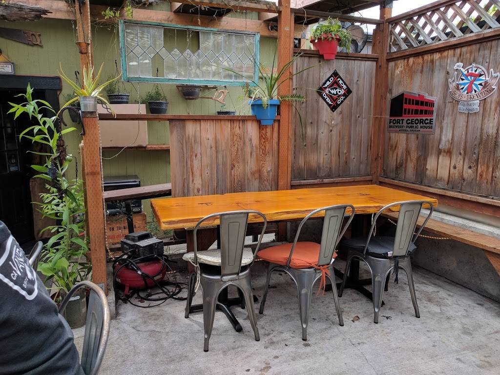 Locöl Barley & Vine | restaurant | 7902 35th Ave SW, Seattle, WA 98126, USA | 2067087725 OR +1 206-708-7725