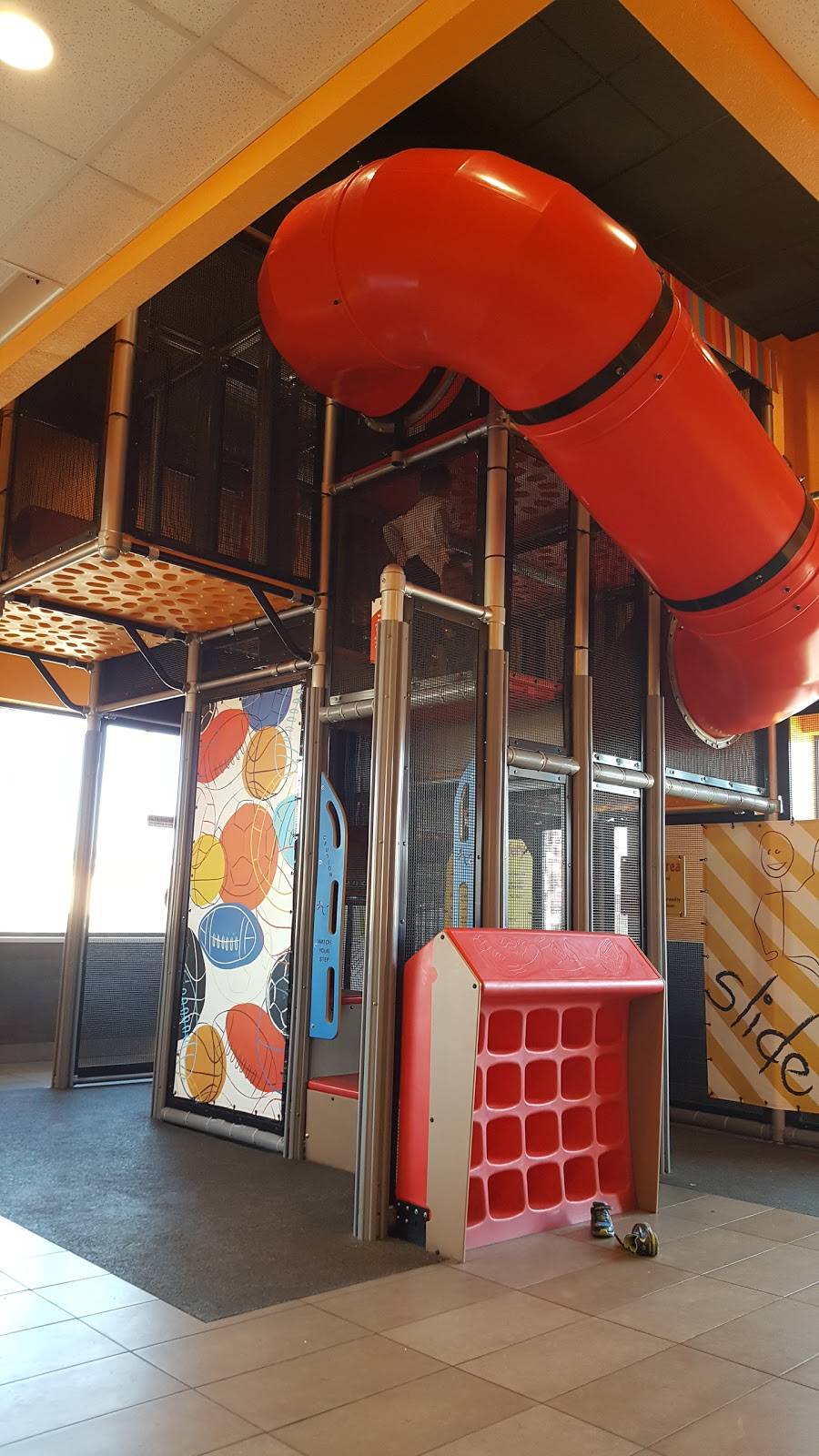 McDonalds | cafe | 4401 W Glendale Ave, Glendale, AZ 85301, USA | 6239341123 OR +1 623-934-1123