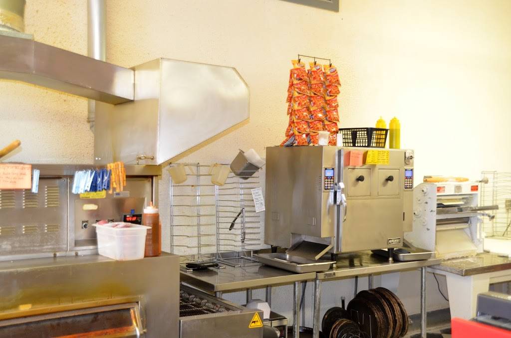 Pizza 101 | restaurant | 101 N High St, Columbus Grove, OH 45830, USA | 4196592001 OR +1 419-659-2001