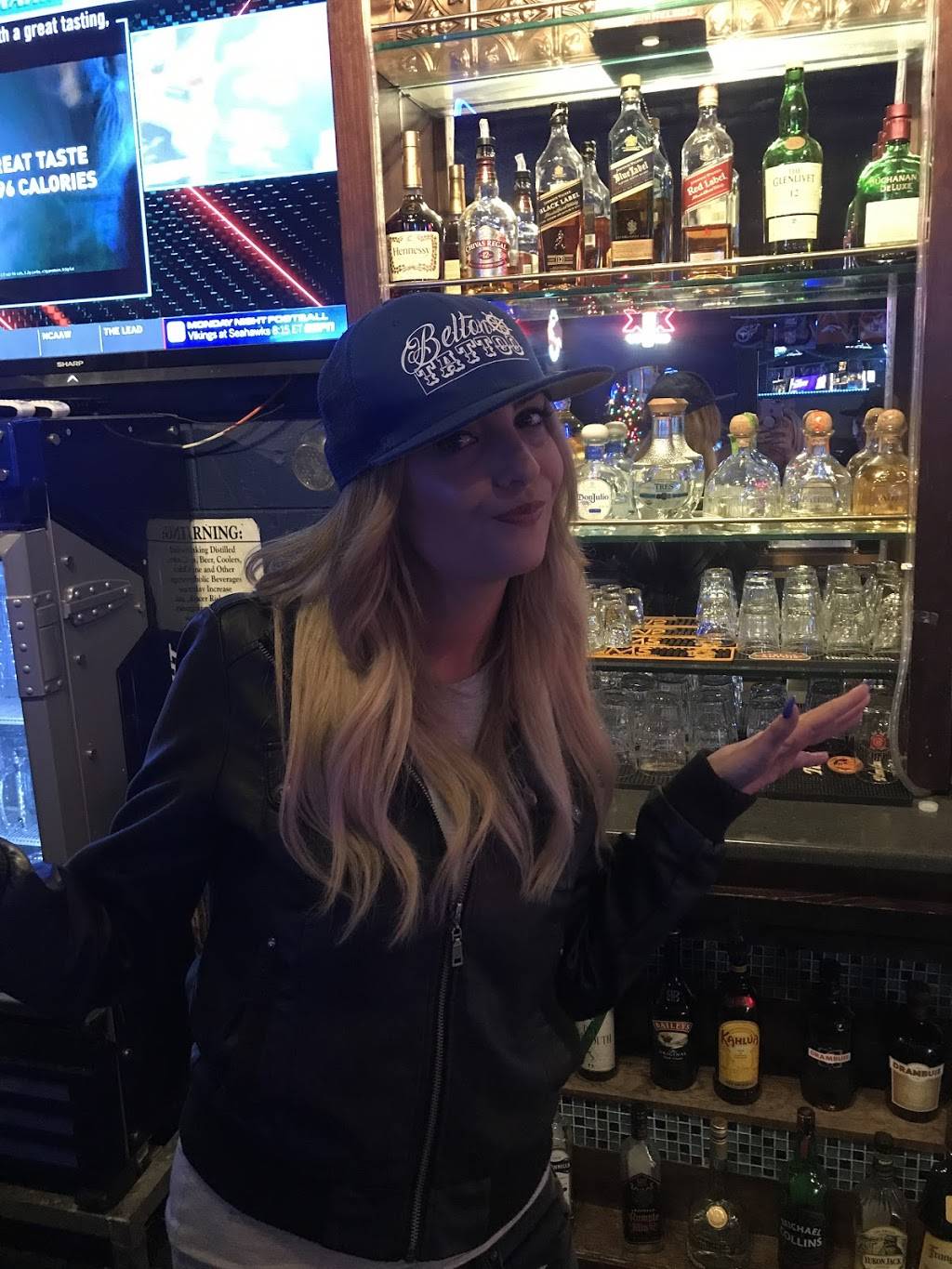 Shotz Bar and Kitchen | restaurant | 1500 E La Habra Blvd, La Habra, CA 90631, USA | 5626975686 OR +1 562-697-5686