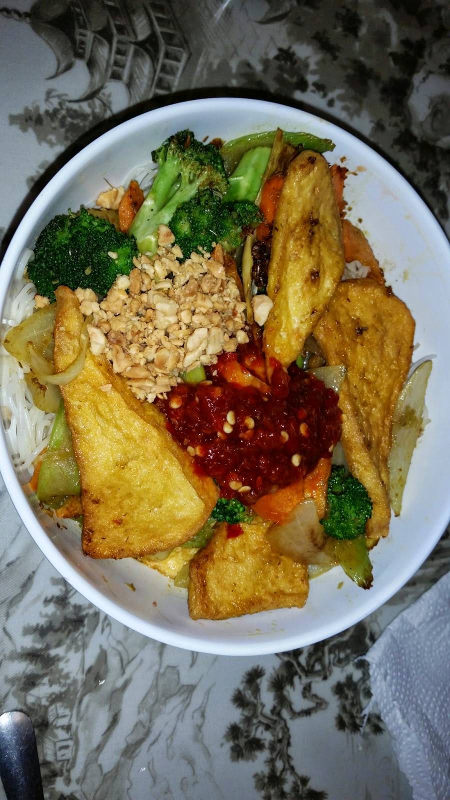 Vietnam Gardens | restaurant | 5433 Blanco Rd, San Antonio, TX 78213, USA | 2103771989 OR +1 210-377-1989