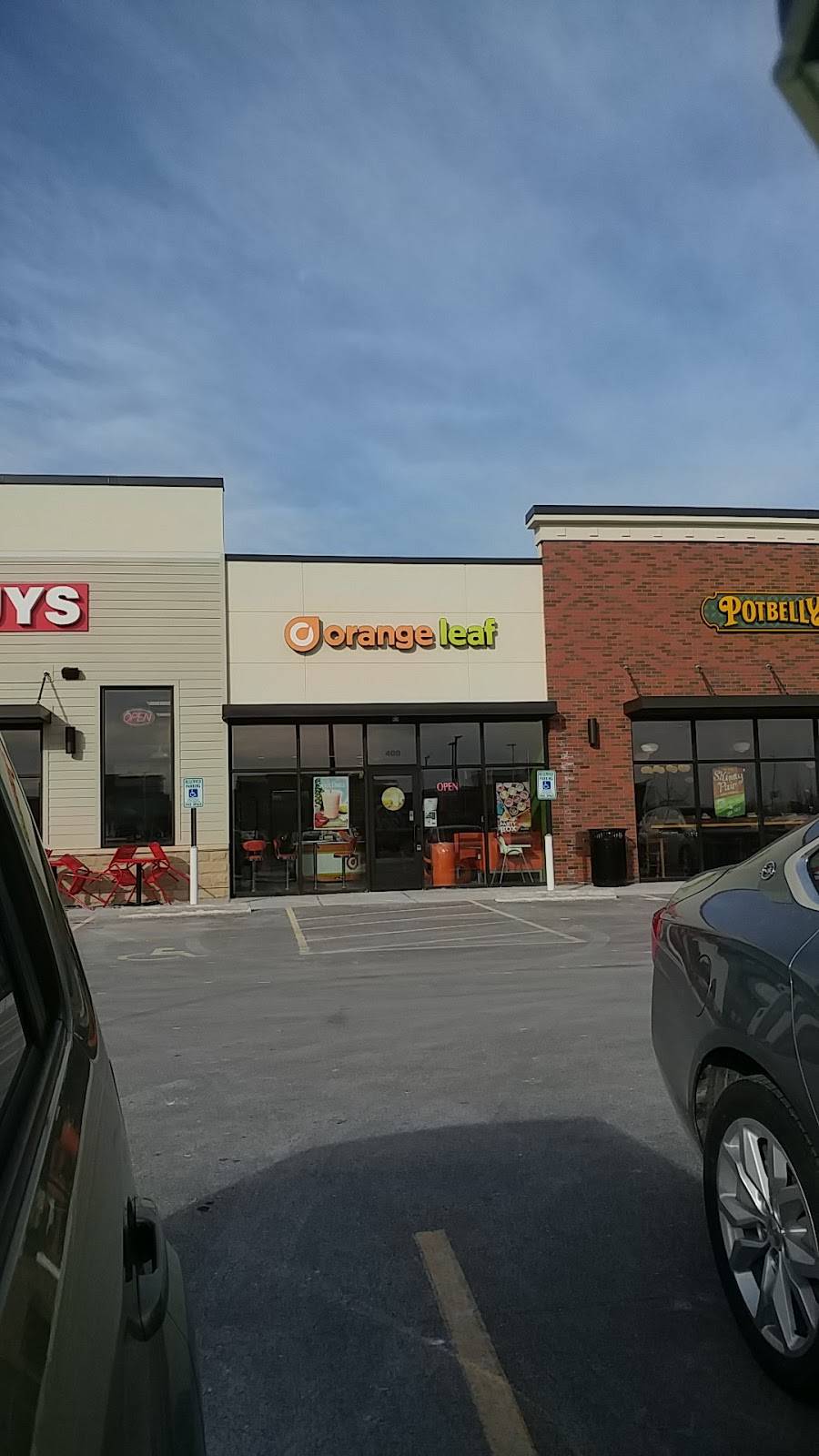 Orange Leaf | restaurant | 160 W Town Square Way #400, Oak Creek, WI 53154, USA | 4145745254 OR +1 414-574-5254