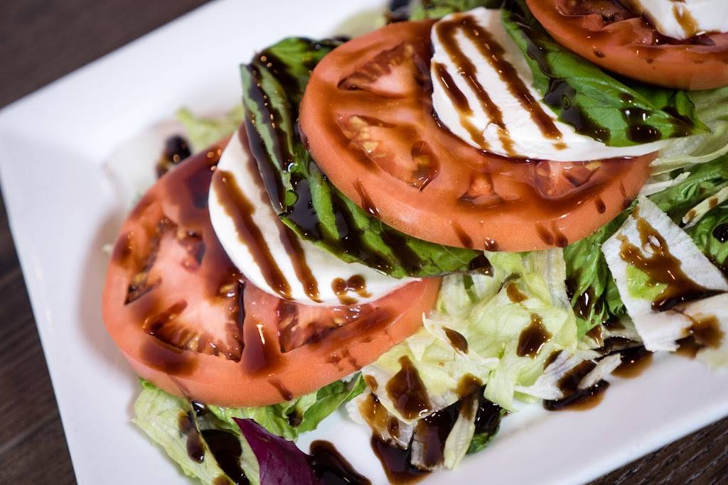 Mamma Mias of Kingston | restaurant | 134 Main St, Kingston, MA 02364, USA | 7815859847 OR +1 781-585-9847