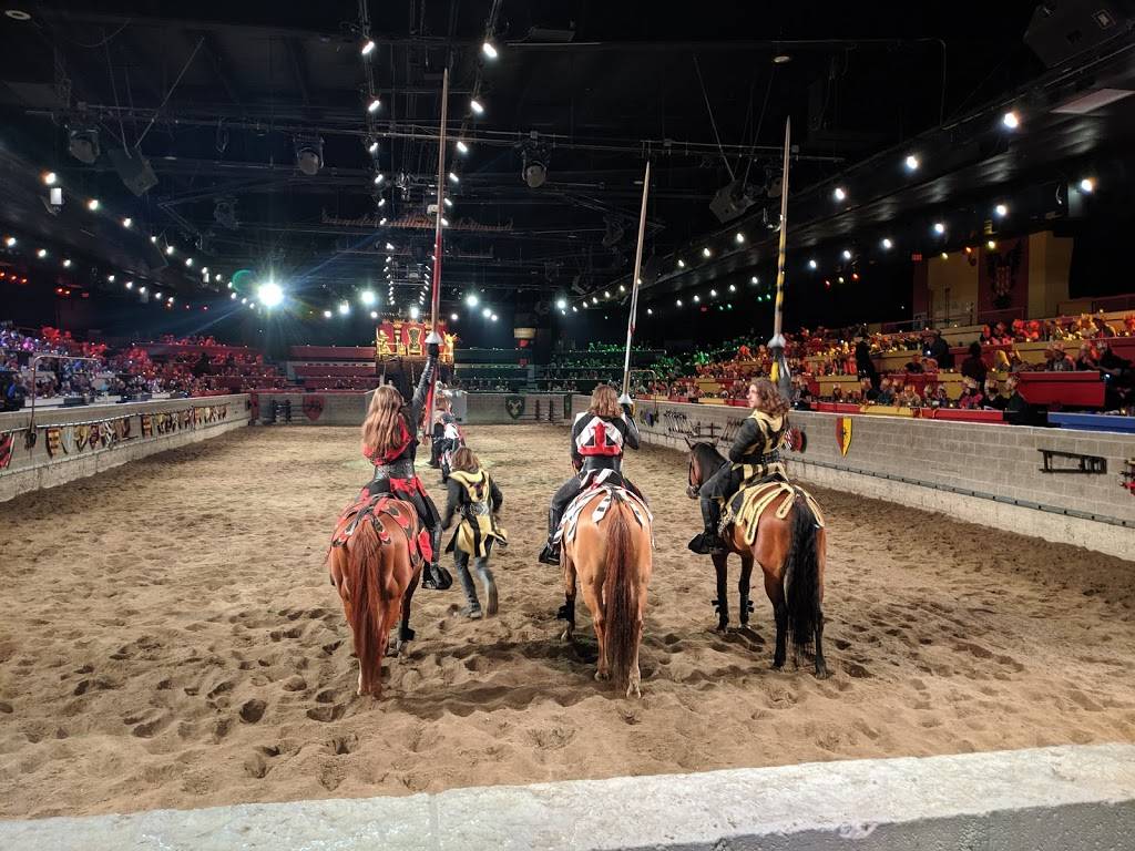 Medieval Times Dinner & Tournament | restaurant | 10 Dufferin St, Toronto, ON M6K 3C3, Canada | 4162601170 OR +1 416-260-1170