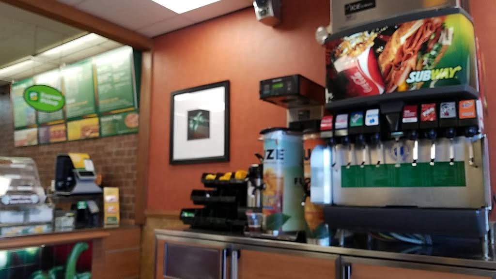 Subway Restaurants | restaurant | 2292 Mayport Rd Unit #5 Pan Am Plaza Shopping Center, Jacksonville, FL 32233, USA | 9042490861 OR +1 904-249-0861