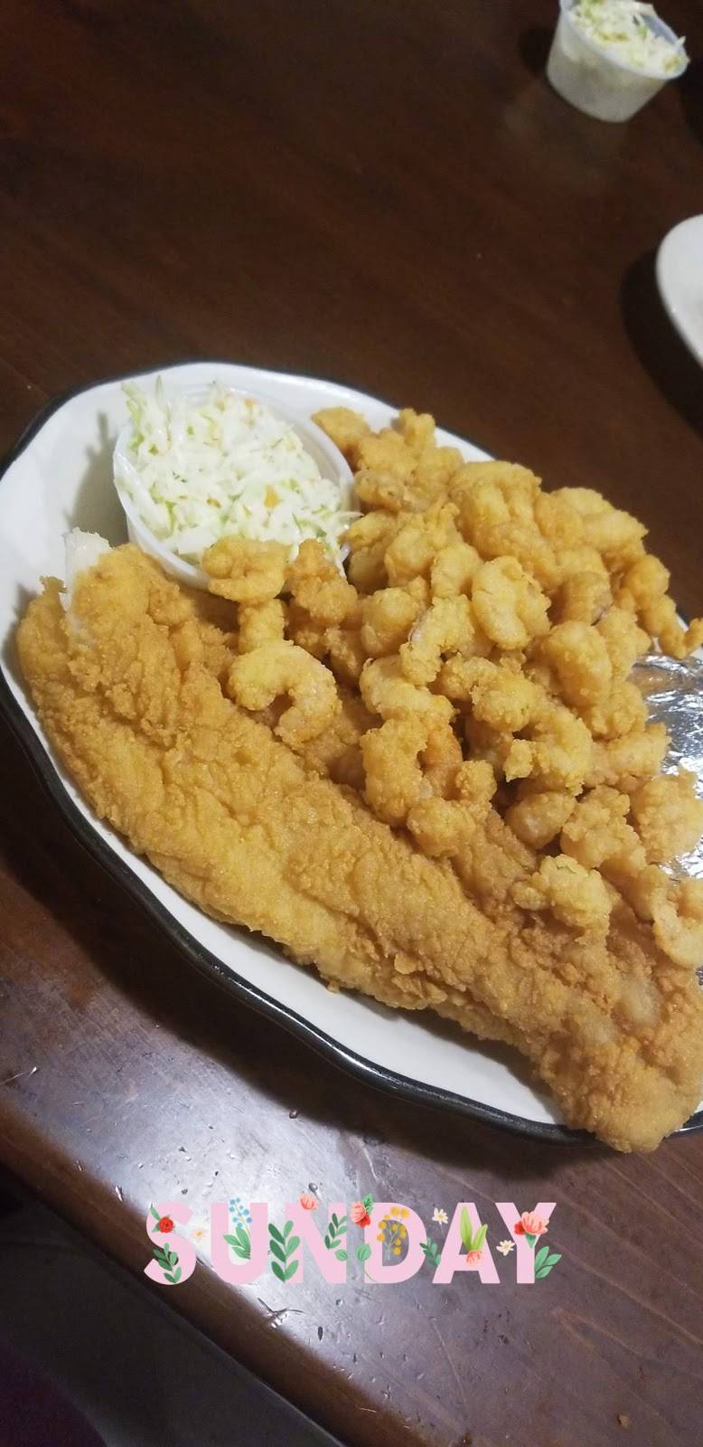 Fishermans Galley | restaurant | 130 E Meadow Rd, Eden, NC 27288, USA | 3366232220 OR +1 336-623-2220