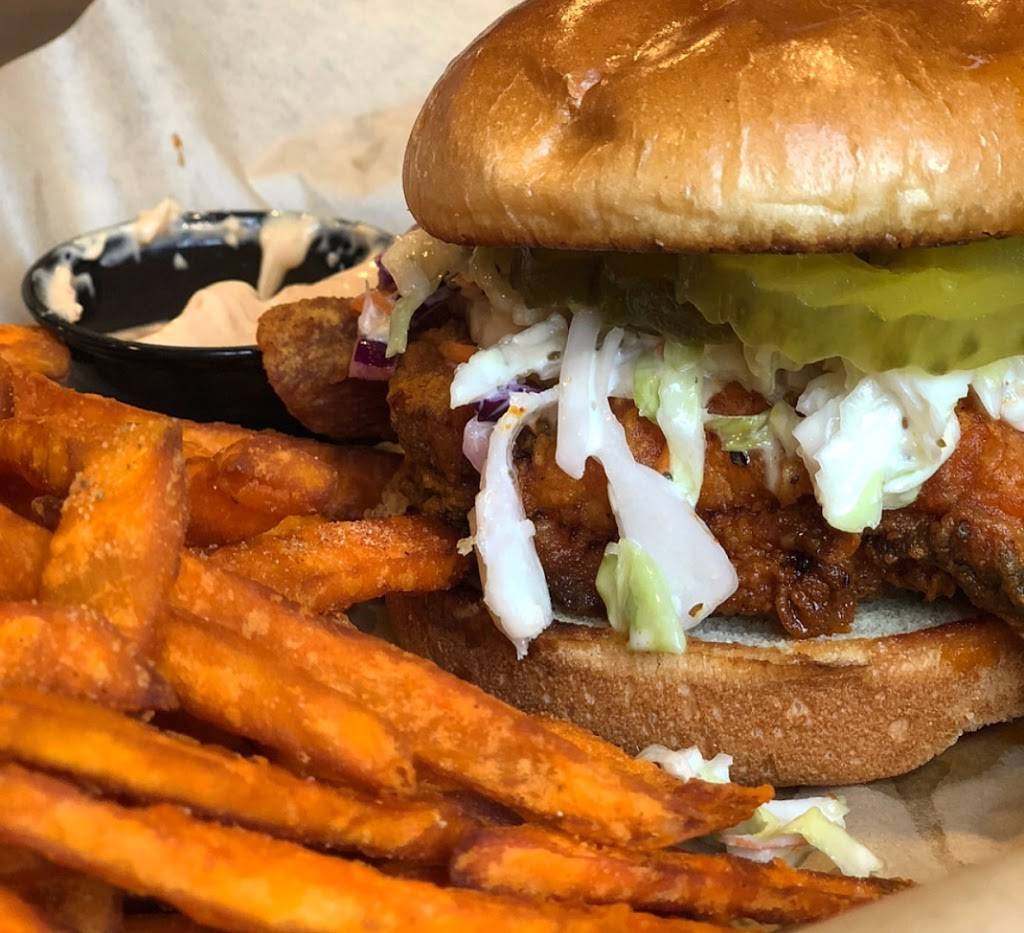 Stanleys Northeast Bar Room | meal takeaway | 2500 University Ave NE, Minneapolis, MN 55418, USA | 6127882529 OR +1 612-788-2529