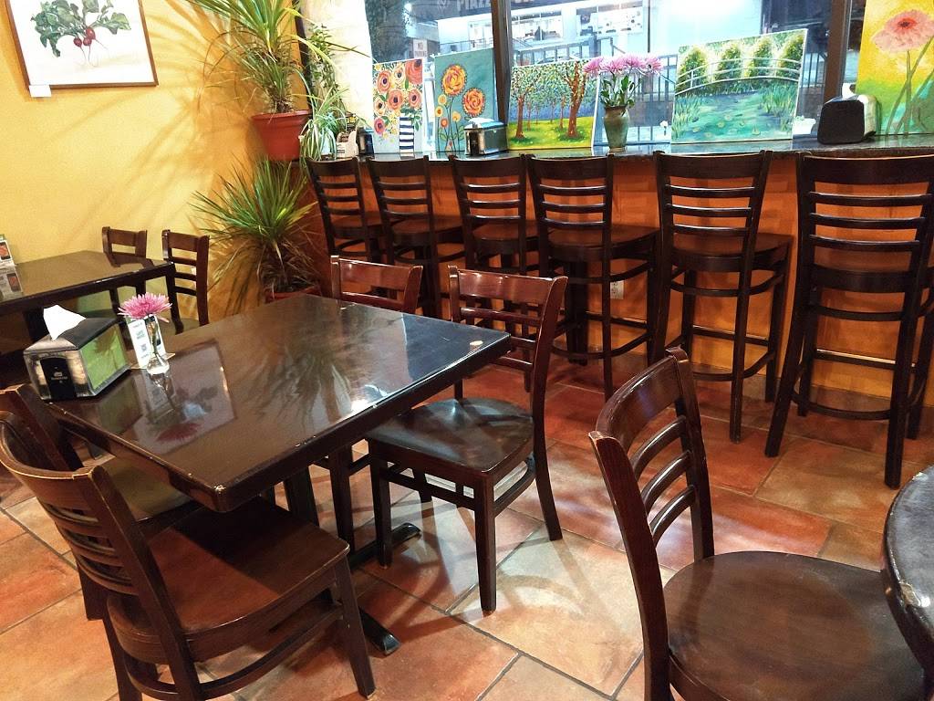 Hummus Mediterranean Kitchen | restaurant | 18 Greenfield Ave, Ardmore, PA 19003, USA | 6106459500 OR +1 610-645-9500