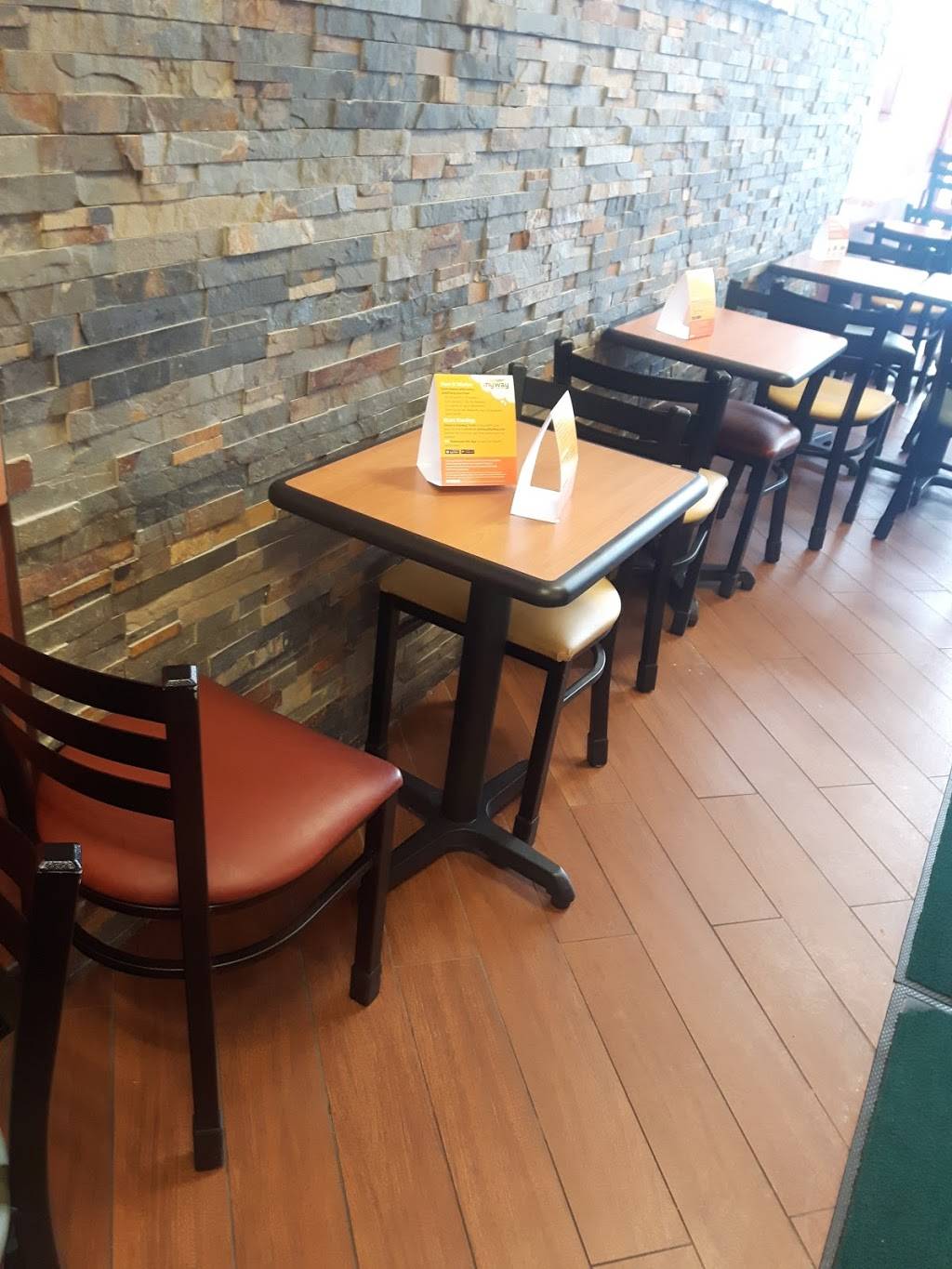 Subway | restaurant | Charolais Corners, 475 Charolais Blvd Unit 6, Brampton, ON L6Y 0M2, Canada | 9054525333 OR +1 905-452-5333