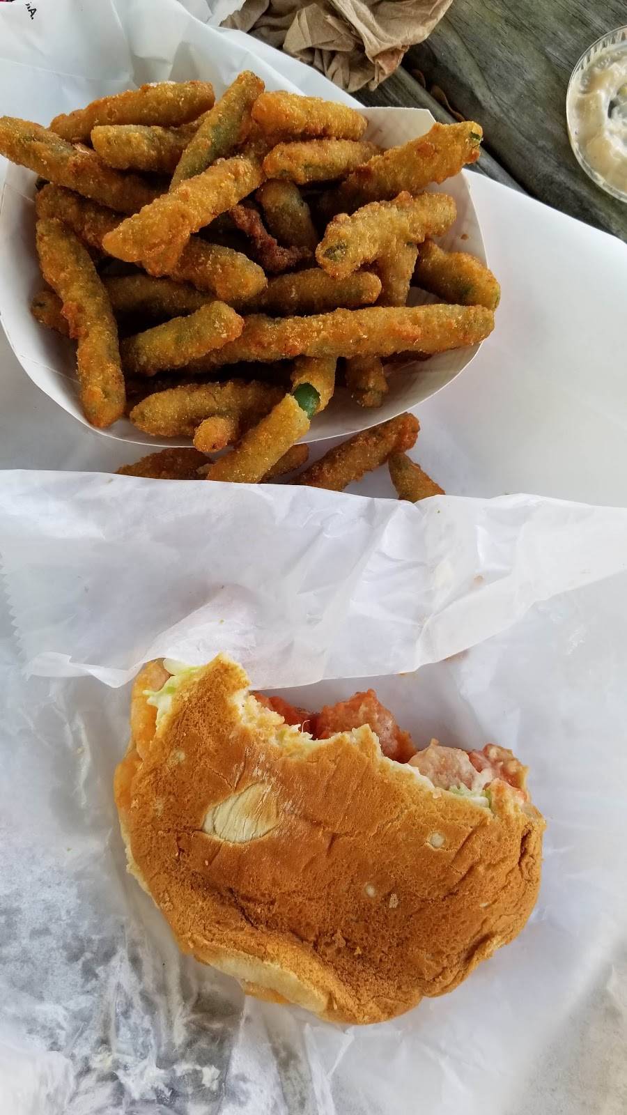 Big Oak Drive-In & Bar-B-Q | restaurant | 1167 Salter Path Rd, Salter Path, NC 28575, USA | 2522472588 OR +1 252-247-2588