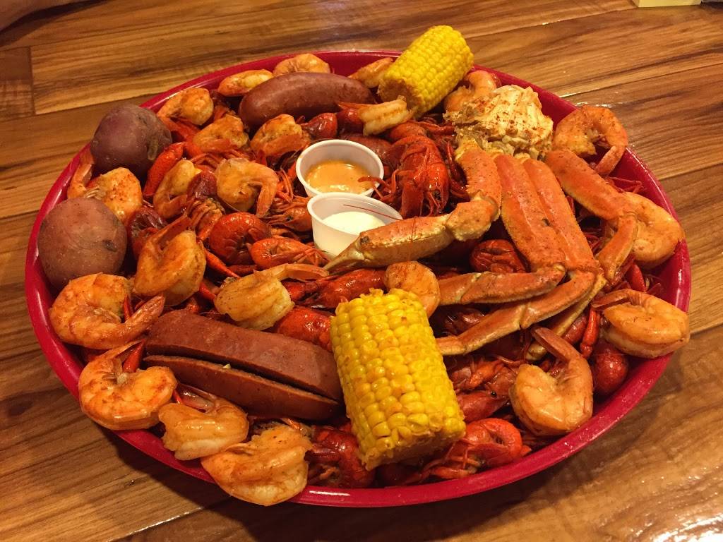 The King Crawfish Shack | restaurant | 3137 Gulfway Dr, Port Arthur, TX 77642, USA | 4099852393 OR +1 409-985-2393