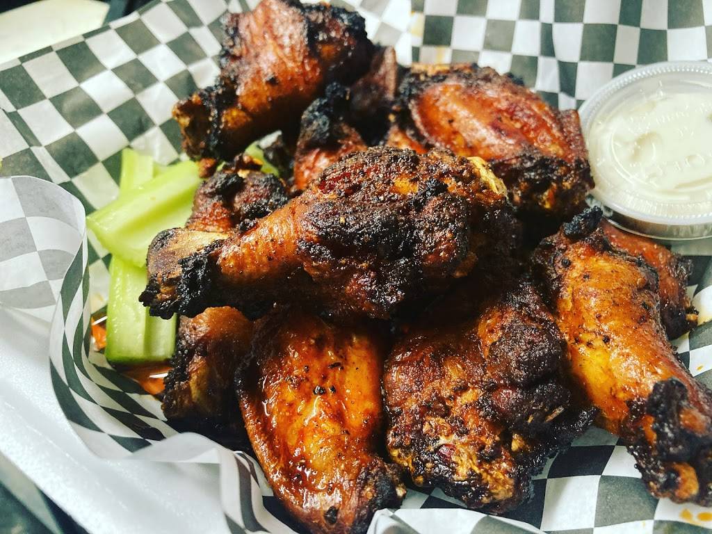 Cluck If You Buck | restaurant | 30 Fairport Village Landing, Fairport, NY 14450, USA | 5859574822 OR +1 585-957-4822