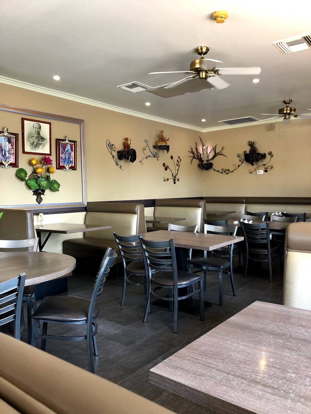 Thai Rama | restaurant | 1221 W Camelback Rd, Phoenix, AZ 85013, USA | 6022851123 OR +1 602-285-1123