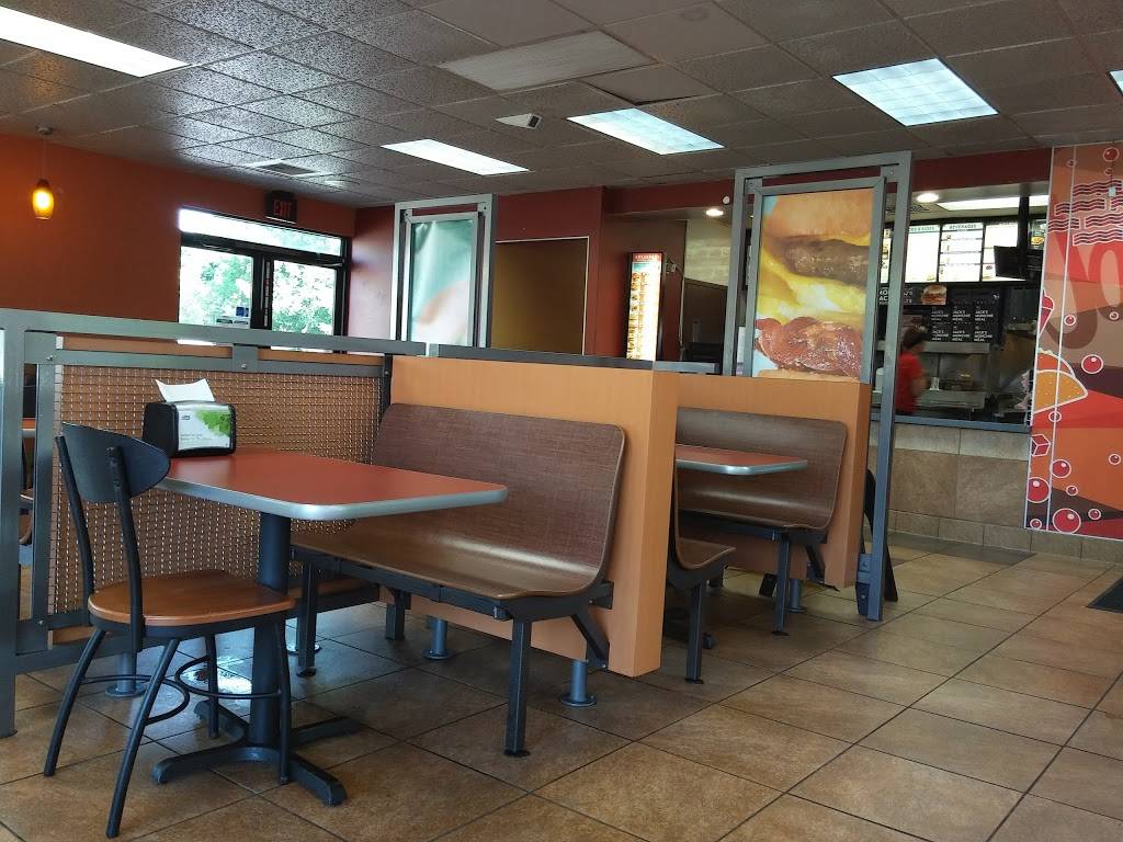 Jack in the Box | restaurant | 339 Paradise Rd, Modesto, CA 95351, USA | 2095210194 OR +1 209-521-0194