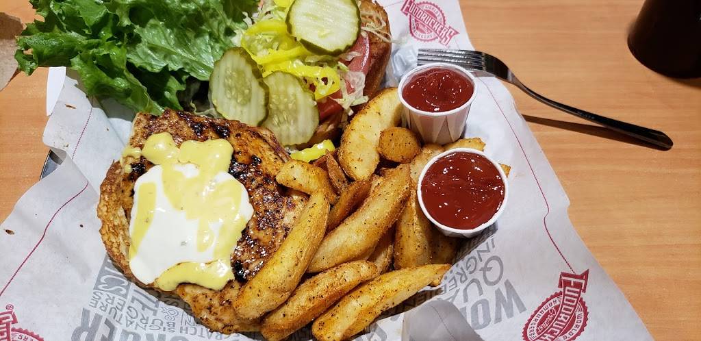 Fuddruckers | restaurant | 436 Broadway, Methuen, MA 01844, USA | 9786859300 OR +1 978-685-9300