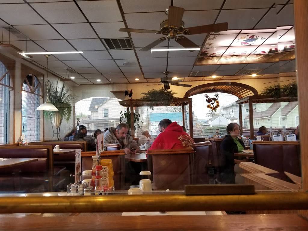 Roosters Restaurant | restaurant | 1521 Yout St, Racine, WI 53404, USA | 2626388383 OR +1 262-638-8383