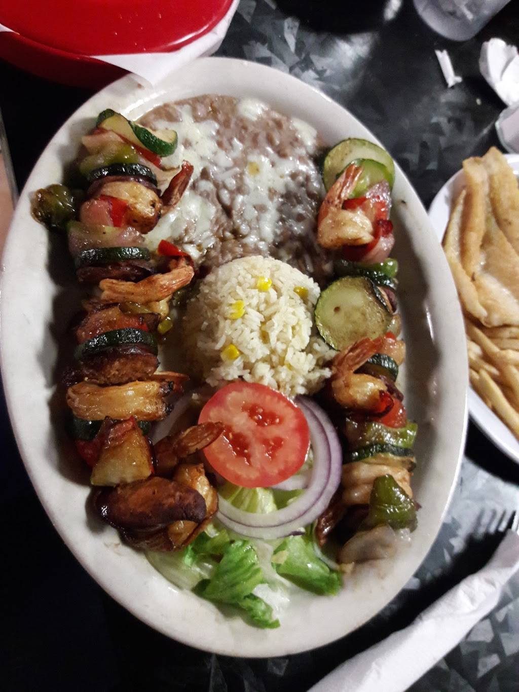 Mariscos Uruapan | restaurant | 1200 E Truxtun Ave, Bakersfield, CA 93305, USA | 6613253035 OR +1 661-325-3035