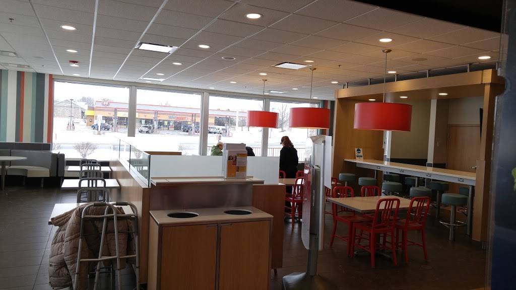 McDonalds | cafe | 34225 Commerce Dr, De Soto, KS 66018, USA | 9135851166 OR +1 913-585-1166